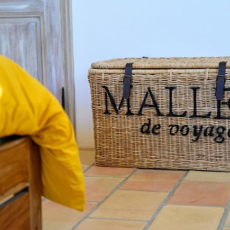 Le Mas De La Source Bed & Breakfast Mougins Eksteriør bilde