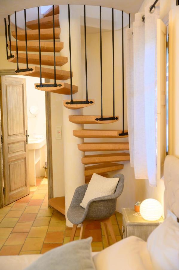 Le Mas De La Source Bed & Breakfast Mougins Eksteriør bilde