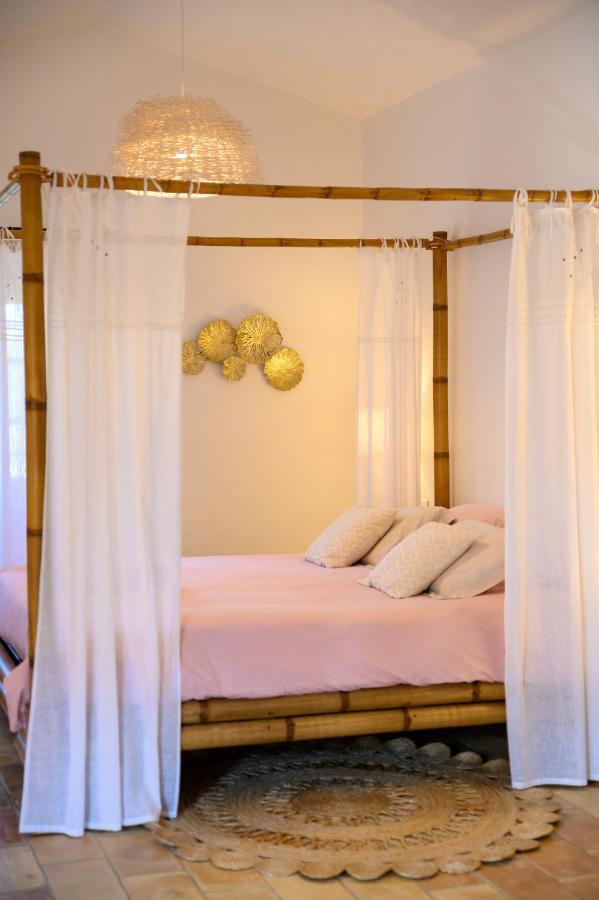 Le Mas De La Source Bed & Breakfast Mougins Eksteriør bilde