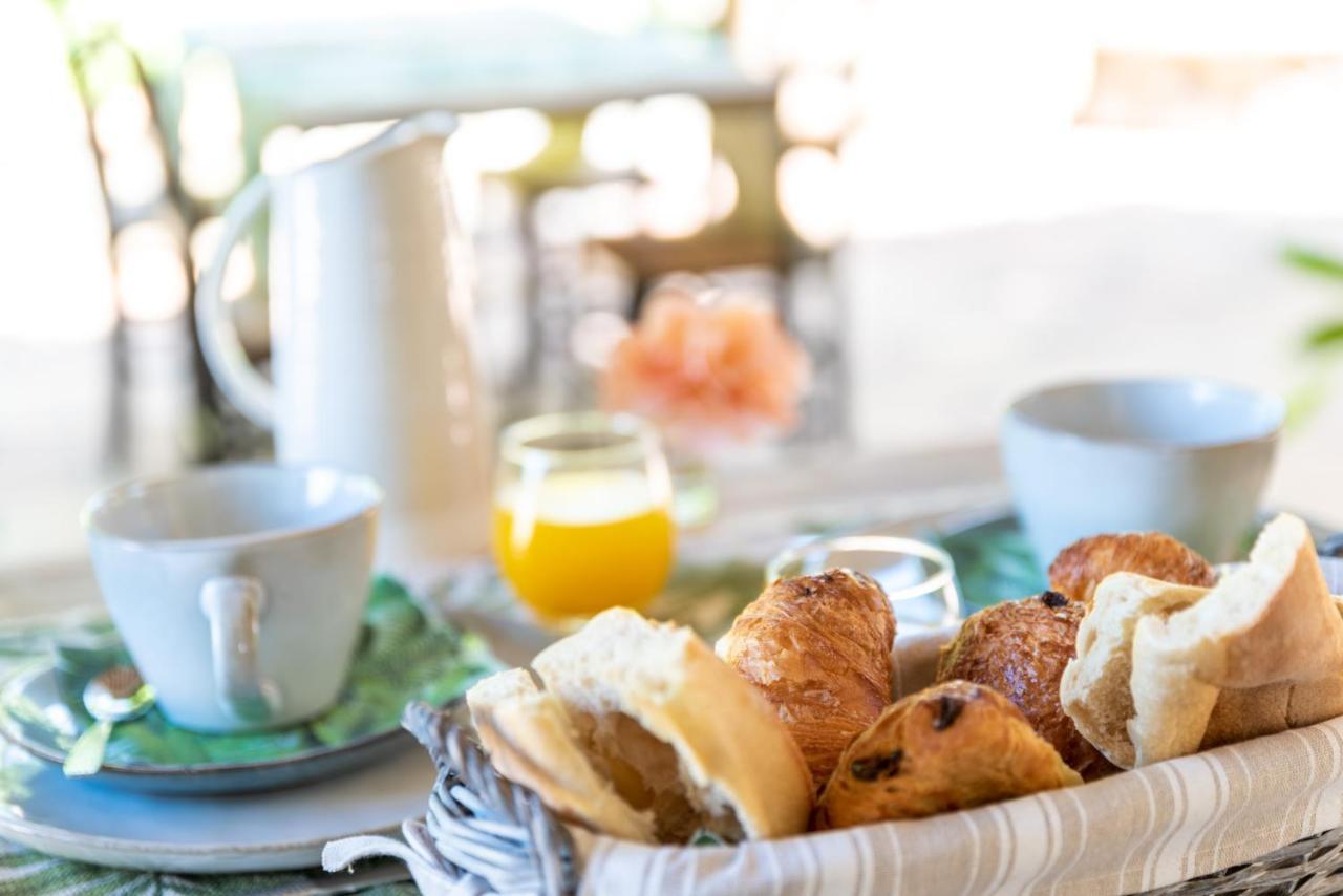 Le Mas De La Source Bed & Breakfast Mougins Eksteriør bilde